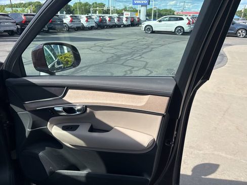 Used 2025 Volvo XC90 B5 Core w/ Climate Package AWD/4WD image 30