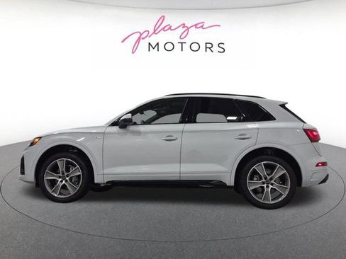 Certified 2025 Audi Q5 2.0T Premium w/ Convenience Plus Package AWD/4WD image 8