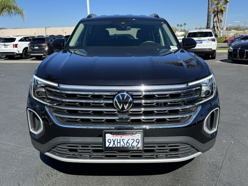 Used 2026 Volkswagen Atlas SE FWD image 3