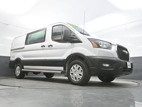 Used 2025 Ford Transit 250 Low Roof w/ Exterior Upgrade Package RWD image 37