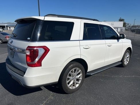 Used 2020 Ford Expedition XLT w/ Equipment Group 202A image 4