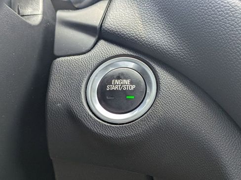 Used 2022 Chevrolet Equinox LT FWD image 35