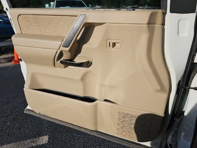 Used 2012 Nissan Titan SV w/ SV Value Truck Pkg RWD image 27