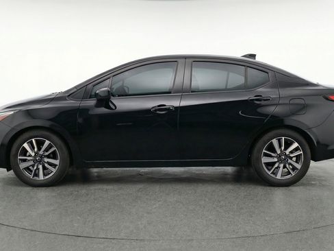 Used 2025 Nissan Versa SV image 5