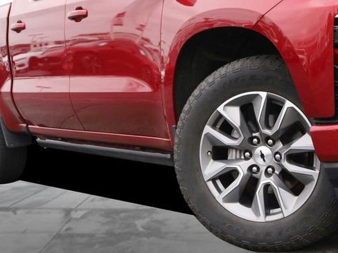 Used 2022 Chevrolet Silverado 1500 RST AWD/4WD image 3