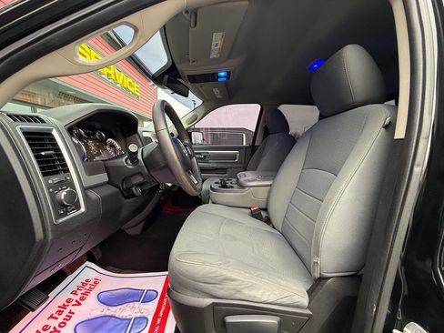 Used 2013 RAM 1500 Classic SLT w/ Premium Display Pkg image 16