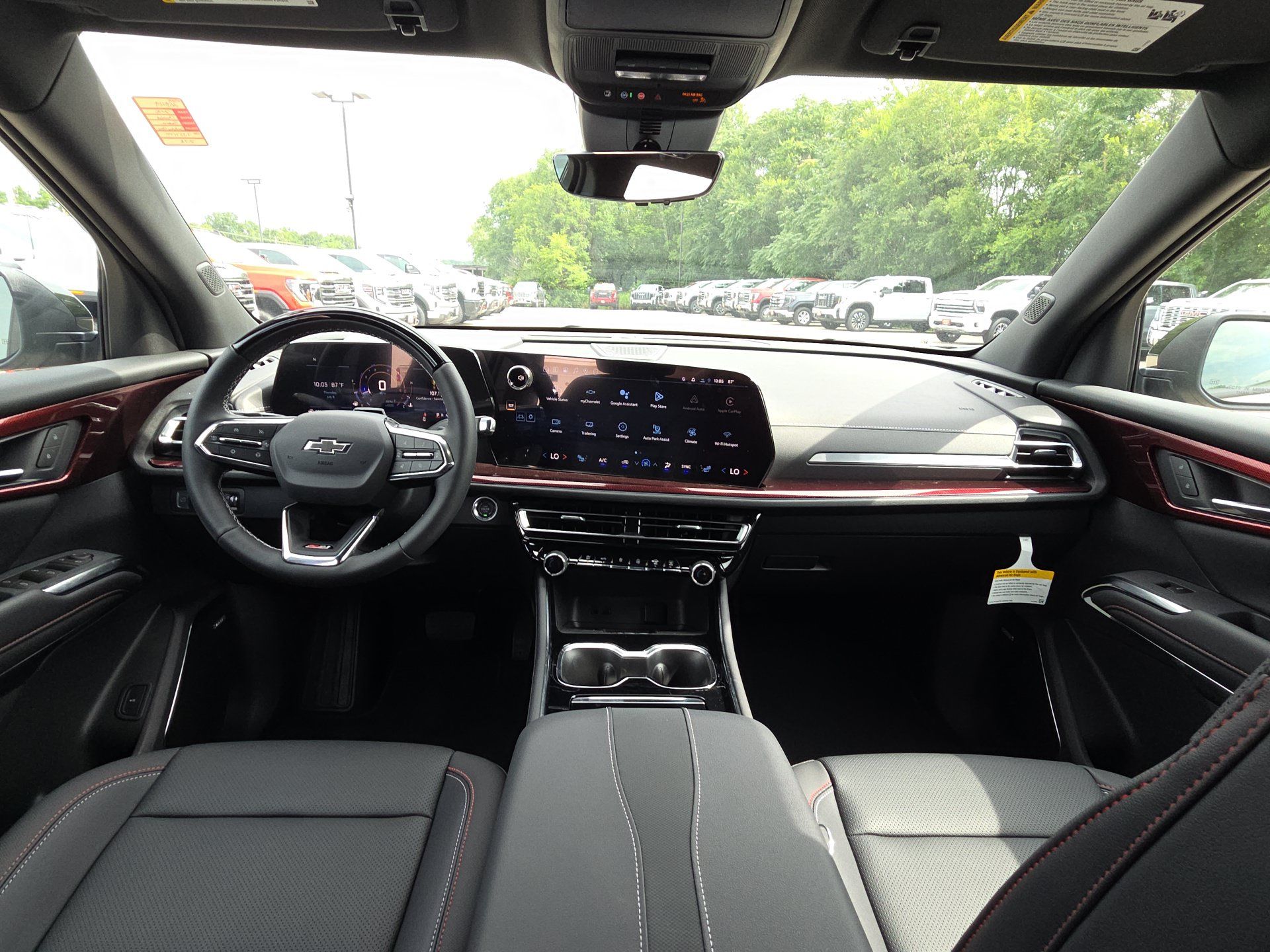 New 2026 Chevrolet Traverse Z71 w/ Enhanced Driving Package AWD/4WD image 30