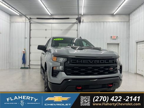 Used 2025 Chevrolet Silverado 1500 Custom Trail Boss AWD/4WD image 1