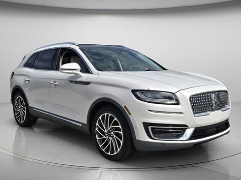 Used 2019 Lincoln Nautilus Reserve FWD image 9