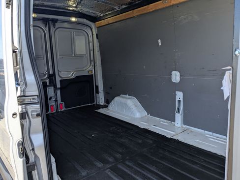 Used 2018 Ford Transit 150 148 Medium Roof image 28