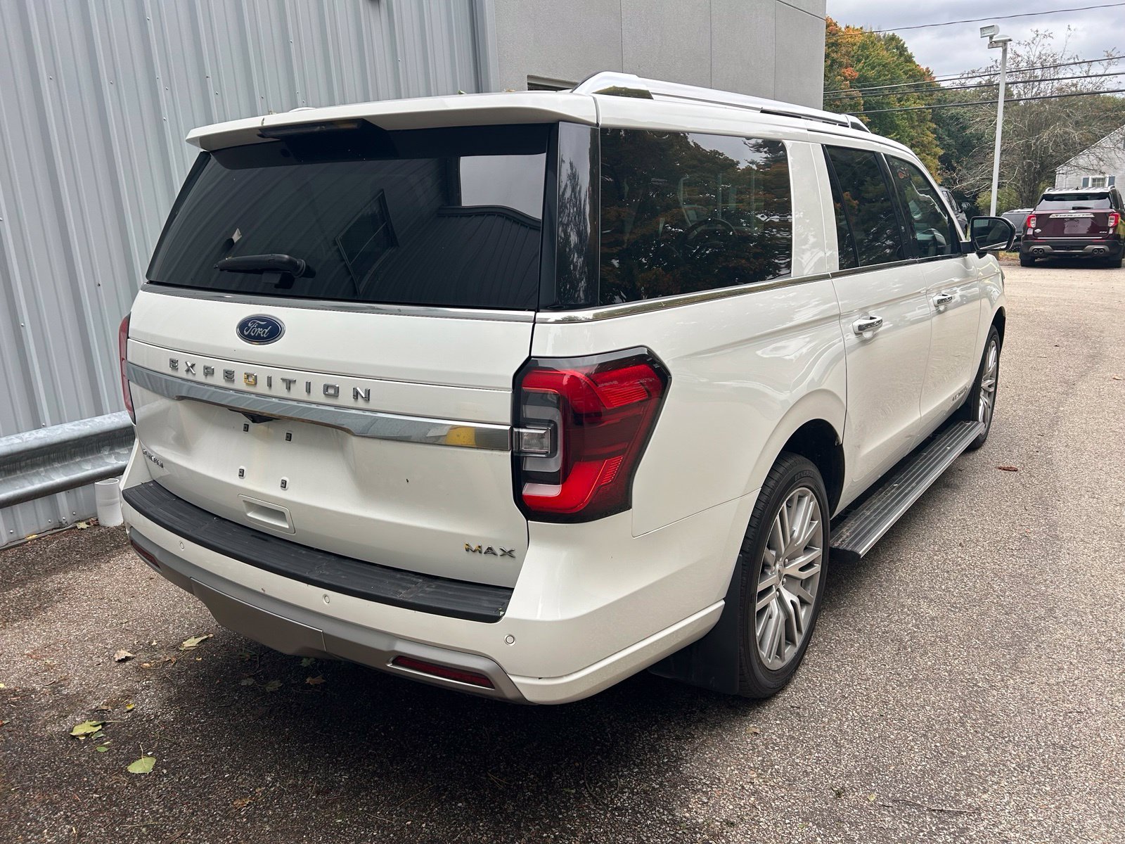 Used 2022 Ford Expedition Max Platinum AWD/4WD image 5