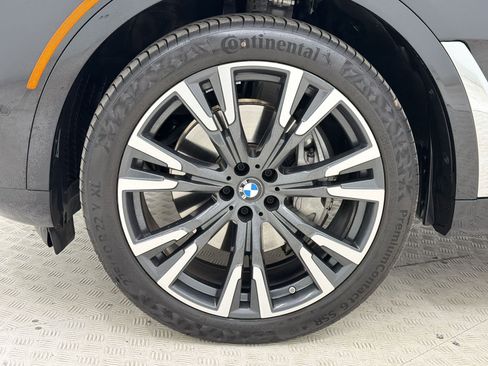 Certified 2024 BMW X7 xDrive40i w/ Premium Package AWD/4WD image 12