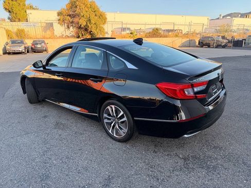 Used 2018 Honda Accord EX-L image 16