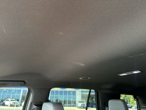 Used 2022 Chevrolet Tahoe LT w/ Luxury Package RWD image 23