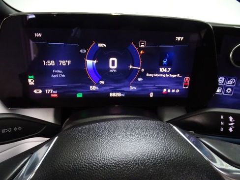 Used 2025 Chevrolet Equinox EV LT FWD image 15