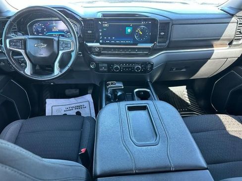 Certified 2022 Chevrolet Silverado 1500 RST AWD/4WD image 11