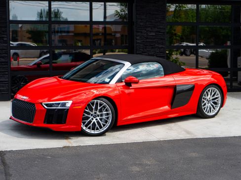 Used 2017 Audi R8 V10 image 44