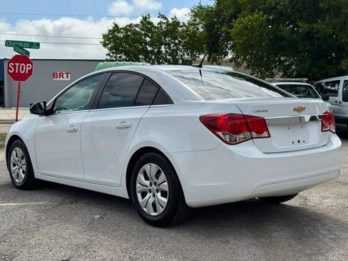 Used 2012 Chevrolet Cruze LS w/ Connectivity Package FWD image 4