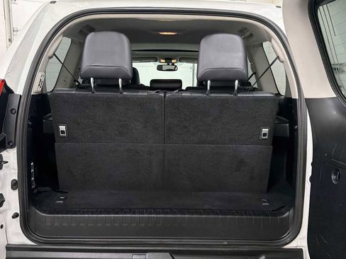 Used 2013 Lexus GX 460 w/ Convenience Pkg image 29