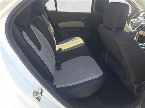 Used 2017 Chevrolet Equinox LT FWD image 19