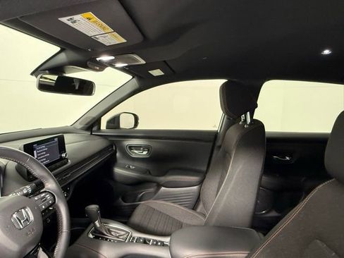 Used 2024 Honda HR-V Sport image 32