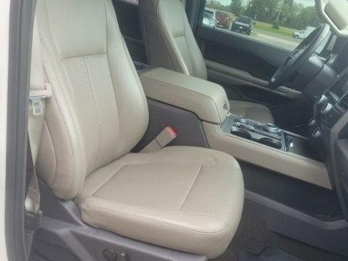 Used 2021 Ford Expedition XLT AWD/4WD image 15