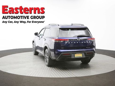 Used 2022 Nissan Pathfinder SV image 63