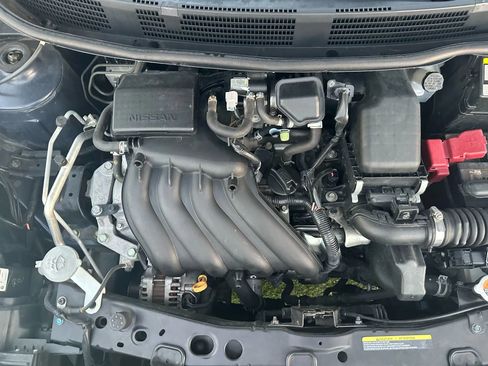 Used 2019 Nissan Versa SV image 10