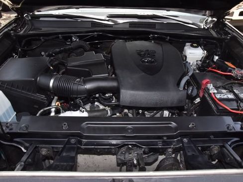 Used 2023 Toyota Tacoma TRD Pro AWD/4WD image 45