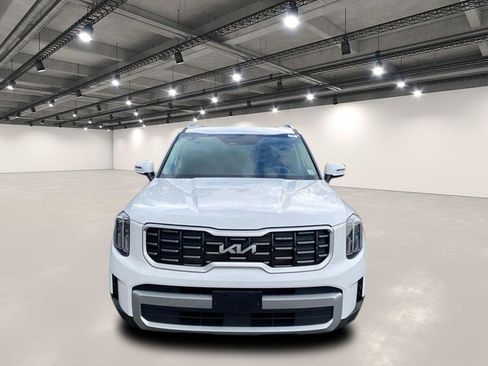 Used 2024 Kia Telluride S w/ S Sunroof Package image 3