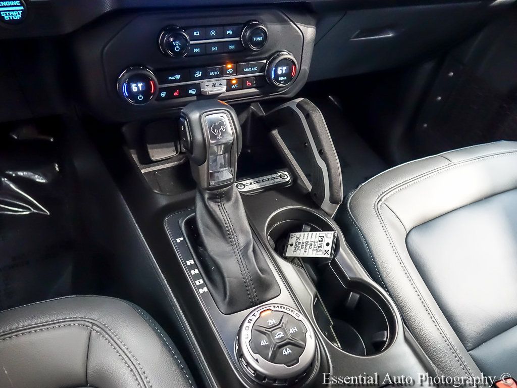 Used 2023 Ford Bronco Outer Banks AWD/4WD image 17
