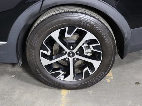 Used 2023 Kia Sportage EX FWD image 42
