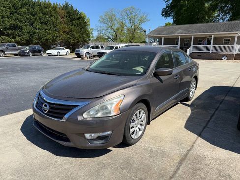 Used 2015 Nissan Altima 2.5 S w/ Power Driver Seat Package image 1