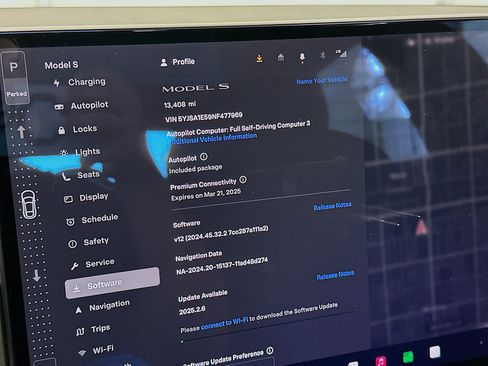 Used 2022 Tesla Model S image 24