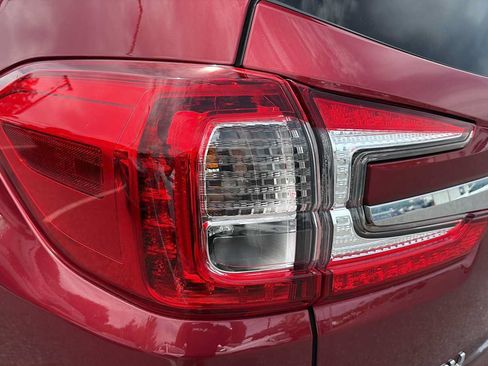 Used 2023 Subaru Ascent Limited w/ Technology Package AWD/4WD image 30