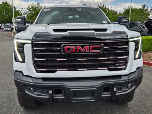 New 2026 GMC Sierra 2500 AT4X w/ AT4X AEV Edition AWD/4WD image 2