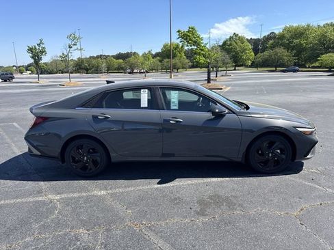 New 2026 Hyundai Elantra SEL Sport Premium FWD image 9