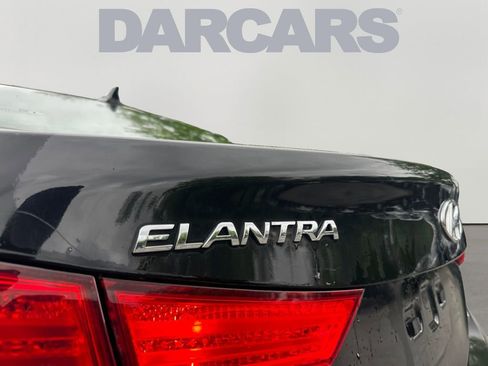 Used 2012 Hyundai Elantra Limited w/ Technology Pkg 5 FWD image 31