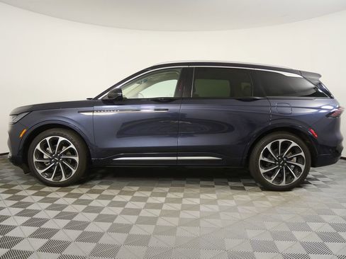 Used 2024 Lincoln Nautilus Black Label image 6