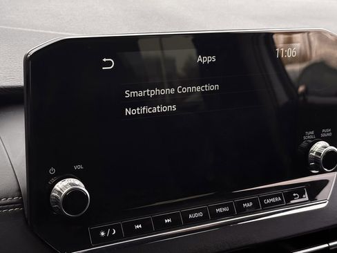 Used 2024 Mitsubishi Outlander SE image 13