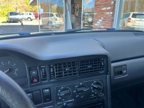 Used 1997 Volvo 850 GLT FWD image 6
