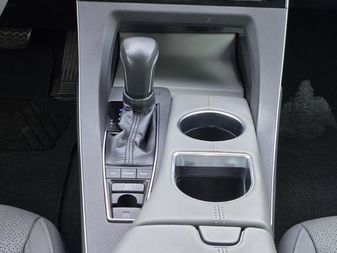 Used 2019 Toyota Avalon Limited w/ Advanced Safety Package FWD image 21