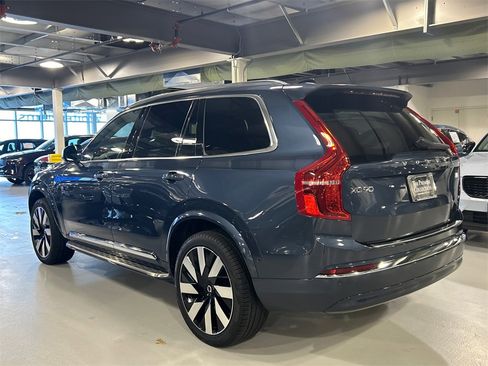 Certified 2023 Volvo XC90 T8 Ultimate image 4