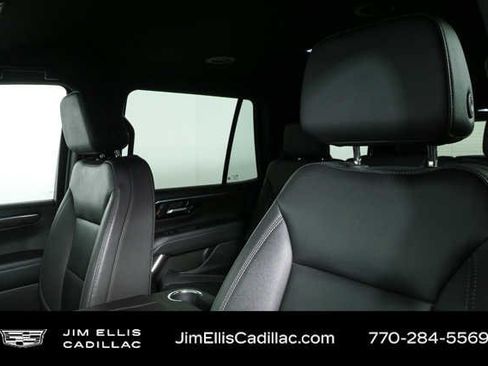 Used 2025 Chevrolet Tahoe LT RWD image 5