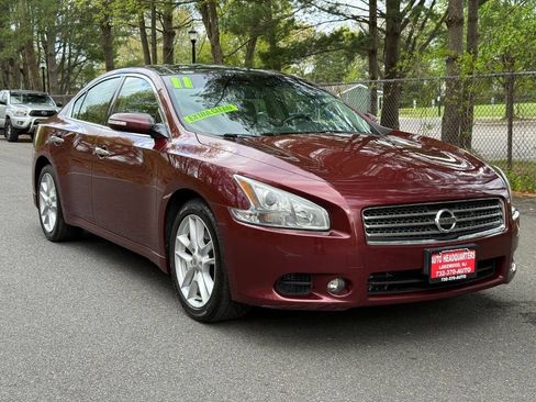 Used 2011 Nissan Maxima 3.5 SV w/ Premium Pkg FWD image 3