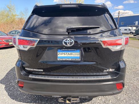 Used 2016 Toyota Highlander Plus image 4