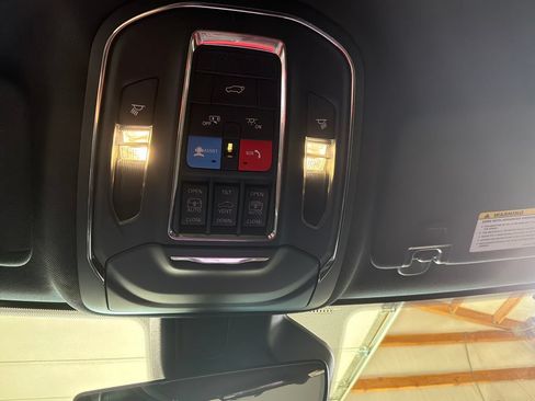 Used 2025 Jeep Grand Cherokee Summit w/ Obsidian Package AWD/4WD image 35