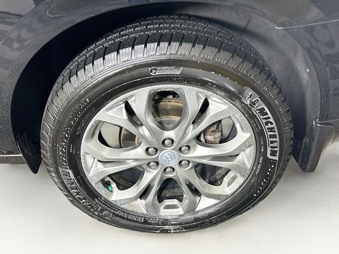 Used 2018 Buick Enclave Avenir w/ Avenir Technology Package image 11