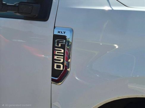Used 2022 Ford F250 XLT AWD/4WD image 11