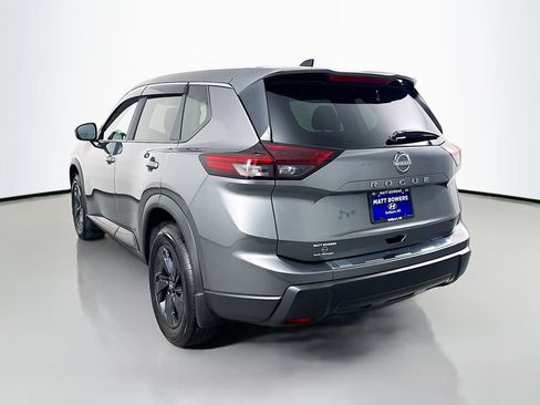 Used 2026 Nissan Rogue SV w/ Cold Weather Package FWD image 7